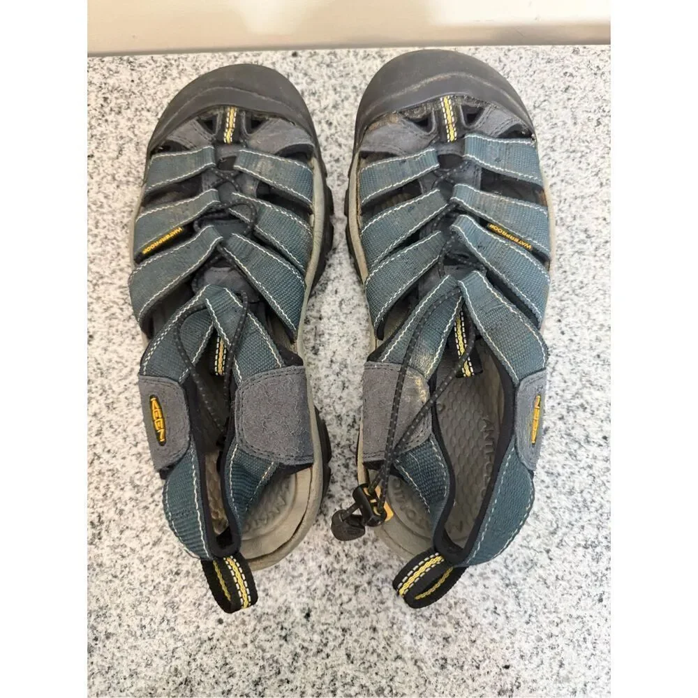 KEEN Newport H2 Sandal - Men's 7 Blue Walking Hiking Camping Outdoor Water Frien